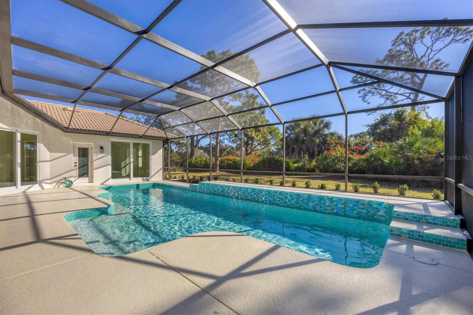 UNIVERSITY PARK GOLF & COUNTRY CLUB - Residential