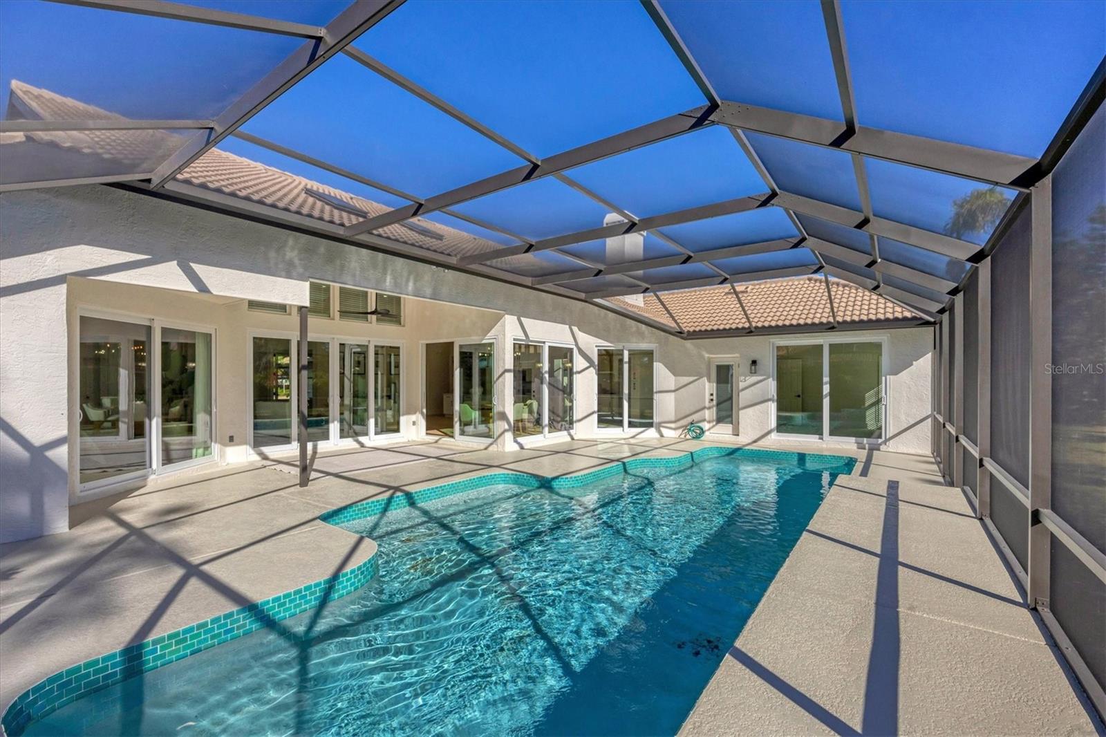 UNIVERSITY PARK GOLF & COUNTRY CLUB - Residential