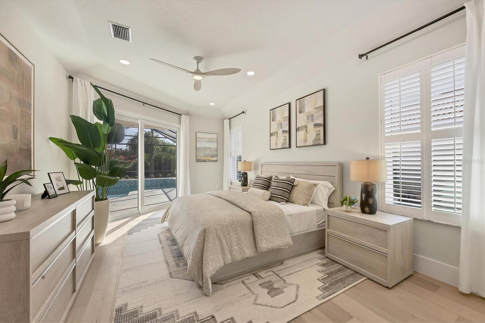 UNIVERSITY PARK GOLF & COUNTRY CLUB - Residential