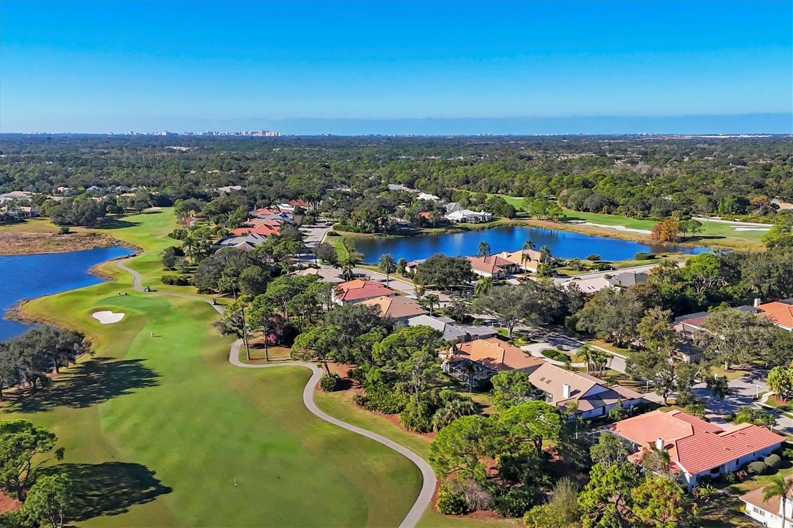 UNIVERSITY PARK GOLF & COUNTRY CLUB - Residential