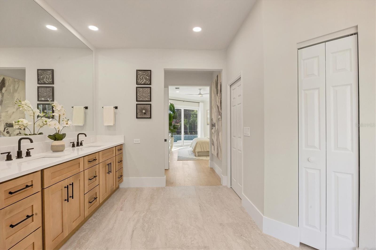 UNIVERSITY PARK GOLF & COUNTRY CLUB - Residential