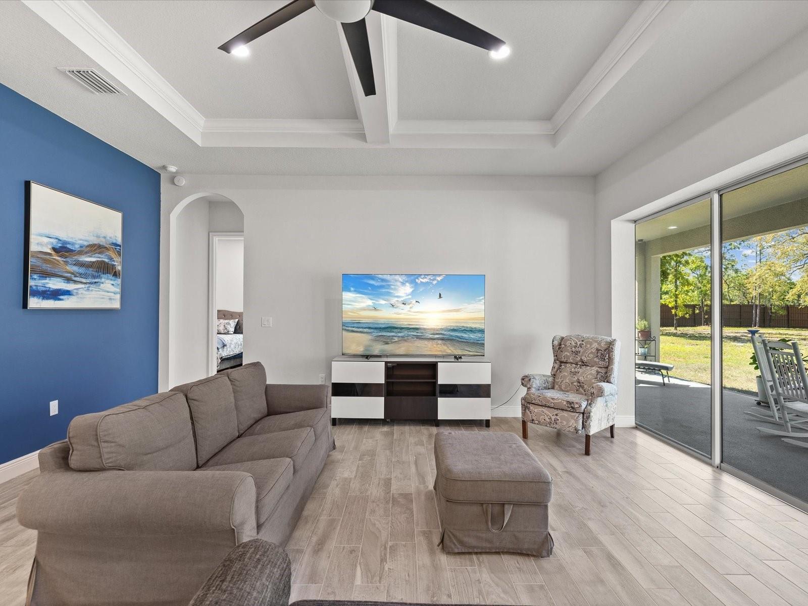 ROYAL HIGHLANDS - Residential