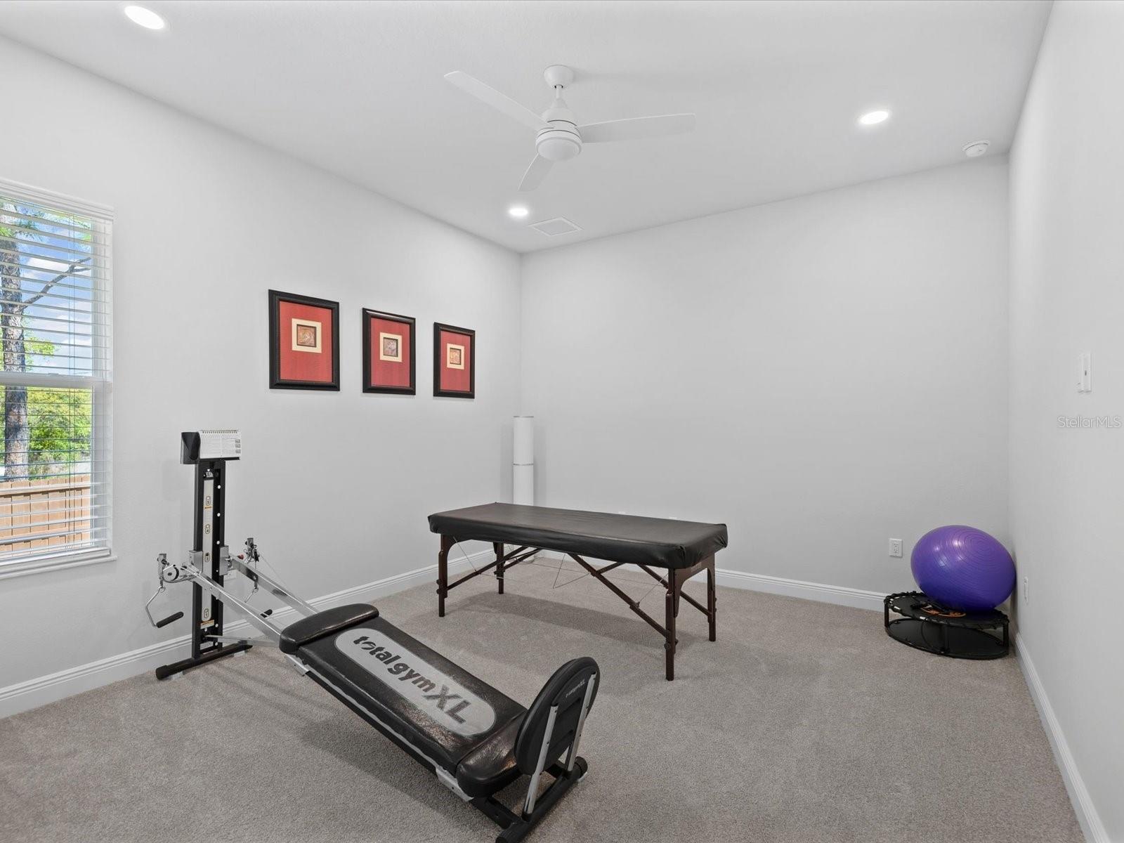 ROYAL HIGHLANDS - Residential