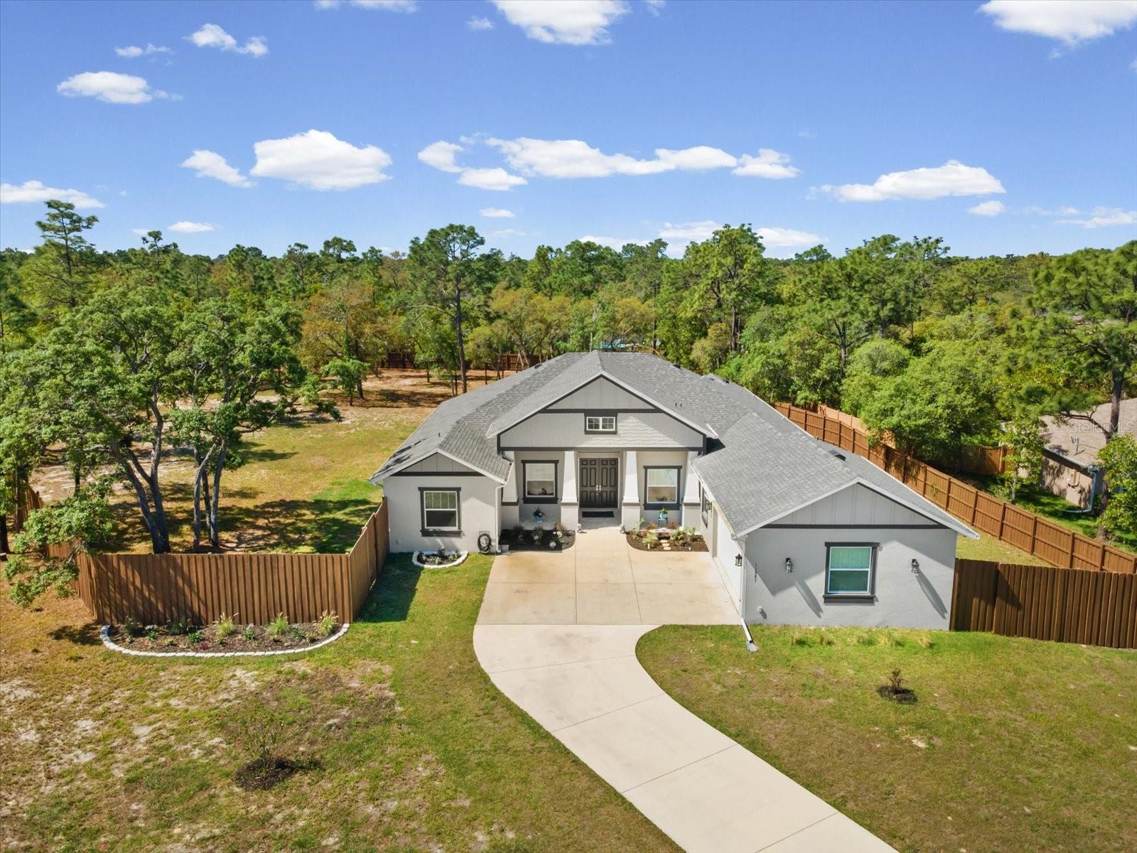 ROYAL HIGHLANDS - Residential