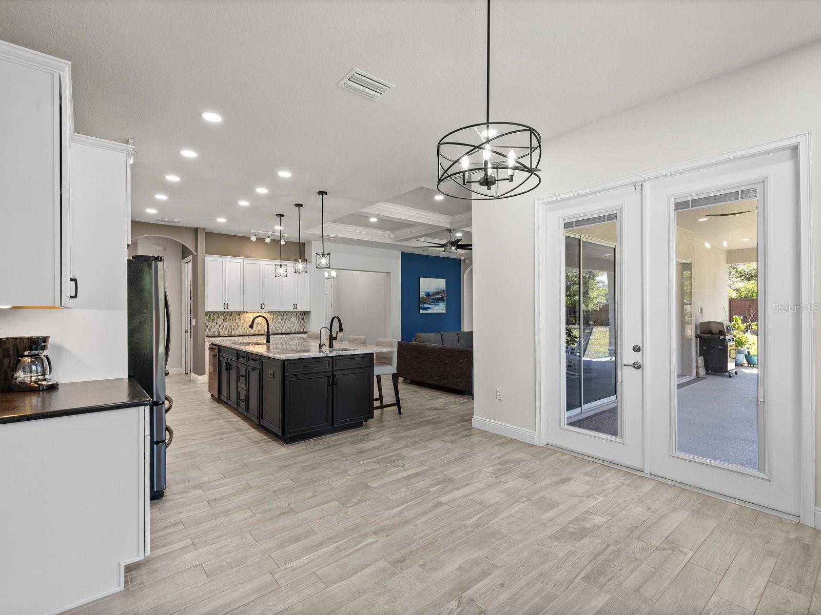 ROYAL HIGHLANDS - Residential