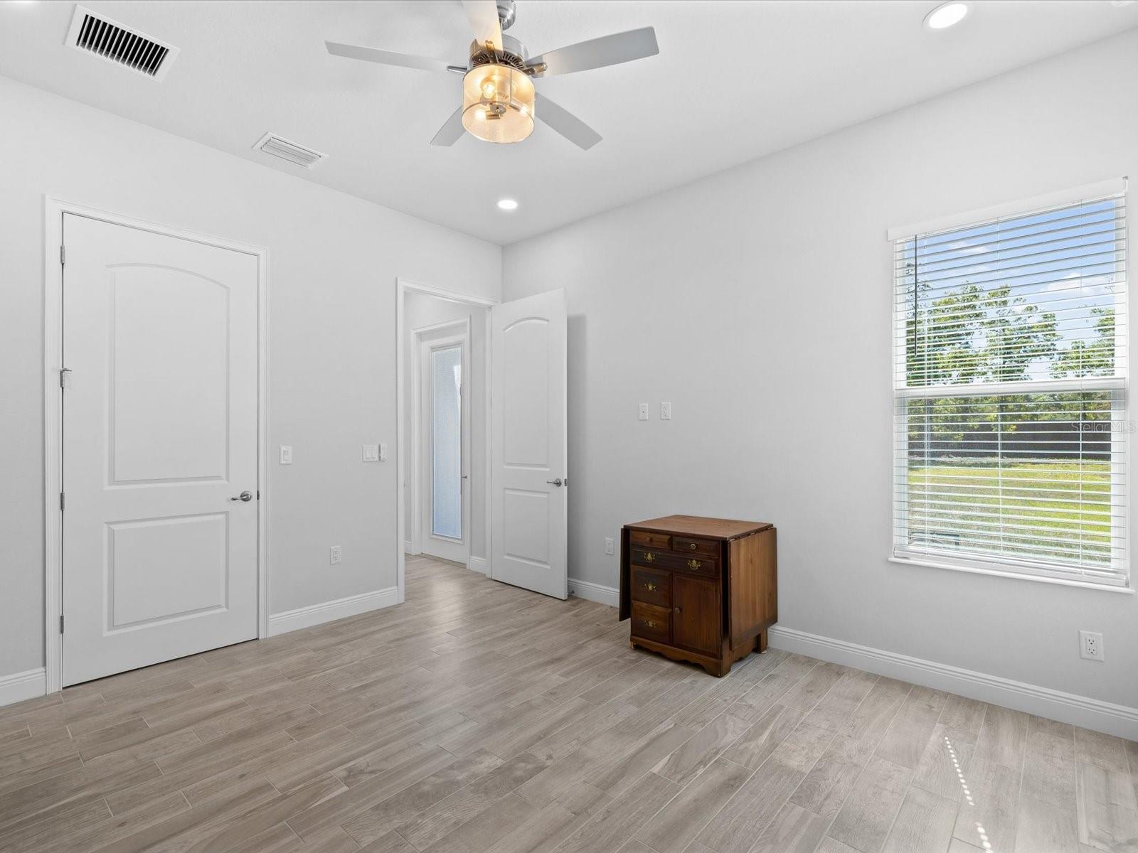 ROYAL HIGHLANDS - Residential