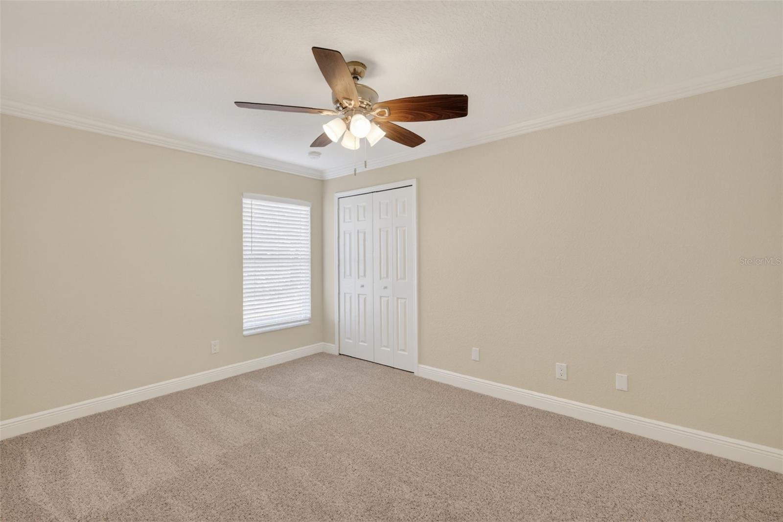 LEESBURG LAKE POINTE AT SUMMIT - Residential
