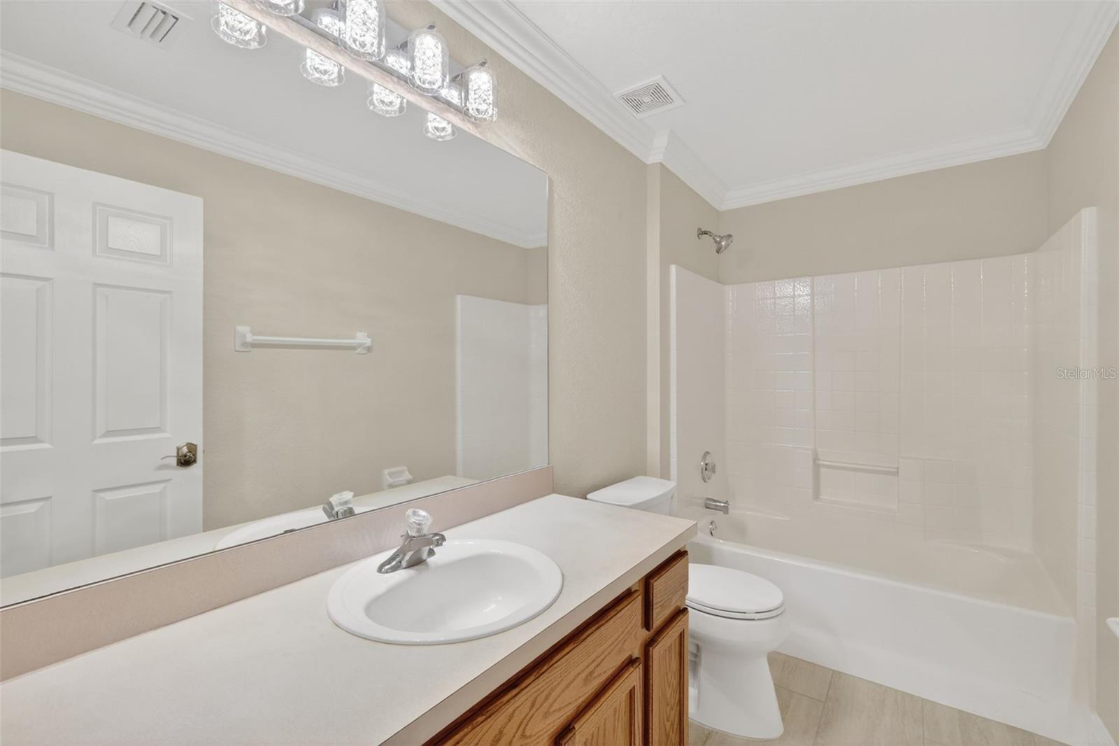 LEESBURG LAKE POINTE AT SUMMIT - Residential