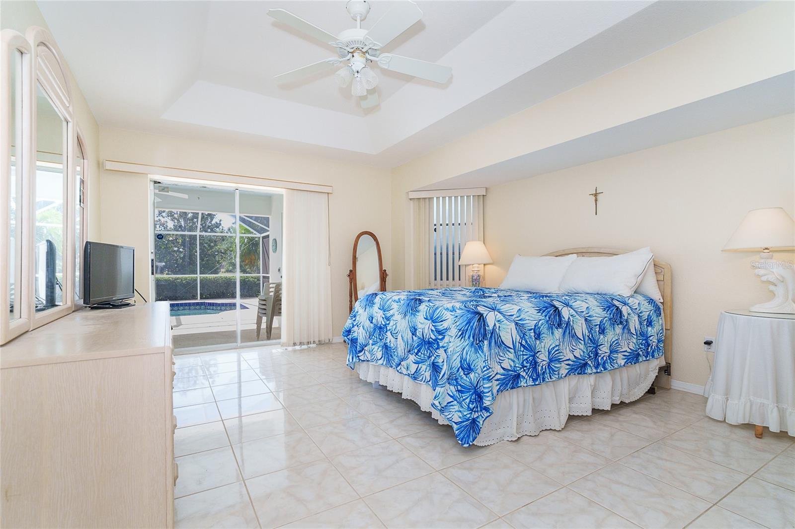 ROTONDA WEST BROADMOOR - Residential