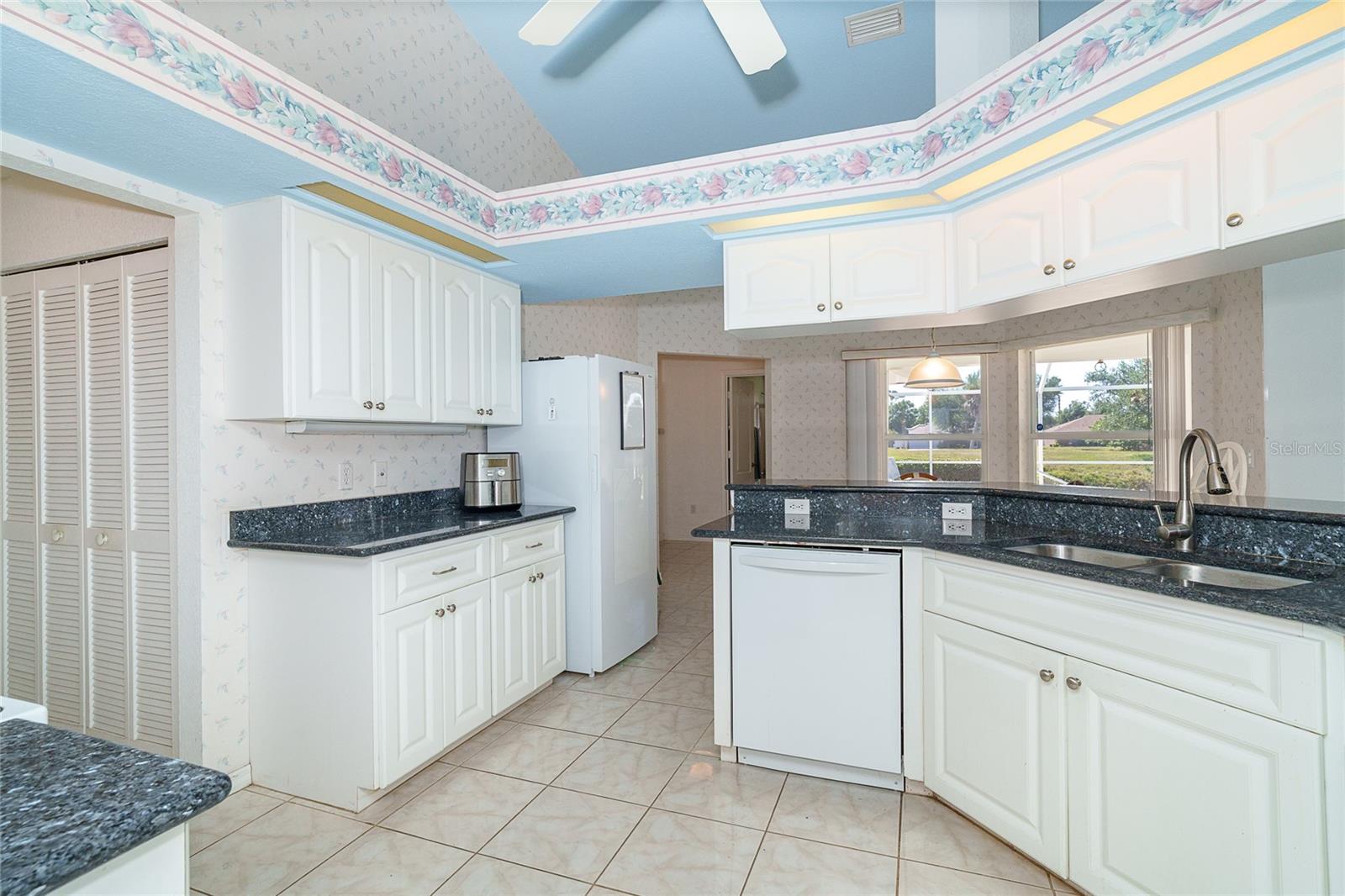 ROTONDA WEST BROADMOOR - Residential