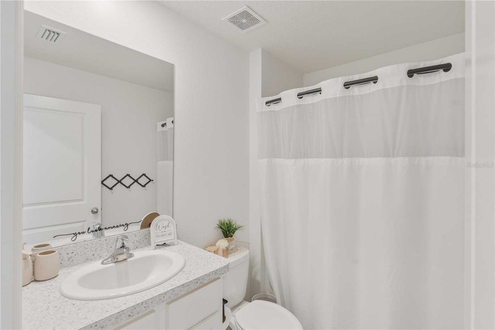 AVALON WOODS PH 1A PB 37 PG 70 - Residential