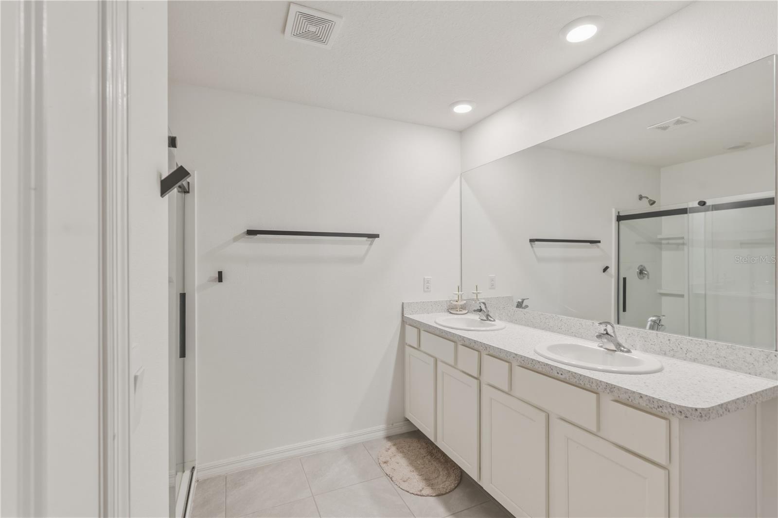 AVALON WOODS PH 1A PB 37 PG 70 - Residential