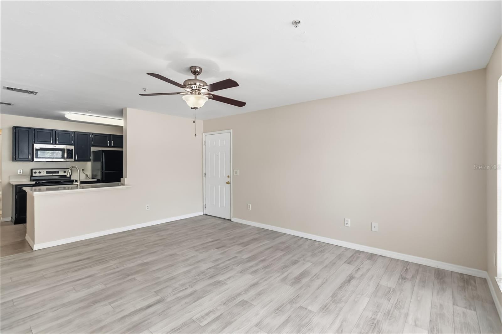 HUNTERS CHASE CONDO PH 1 - Residential