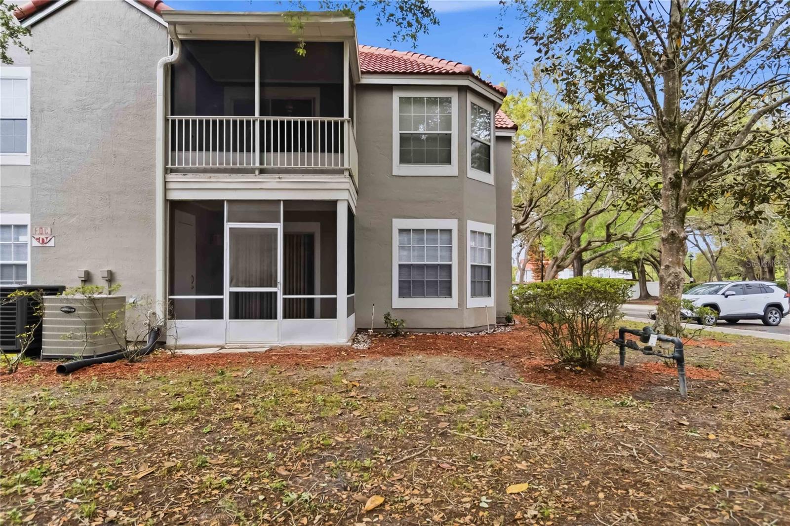 HUNTERS CHASE CONDO PH 1 - Residential