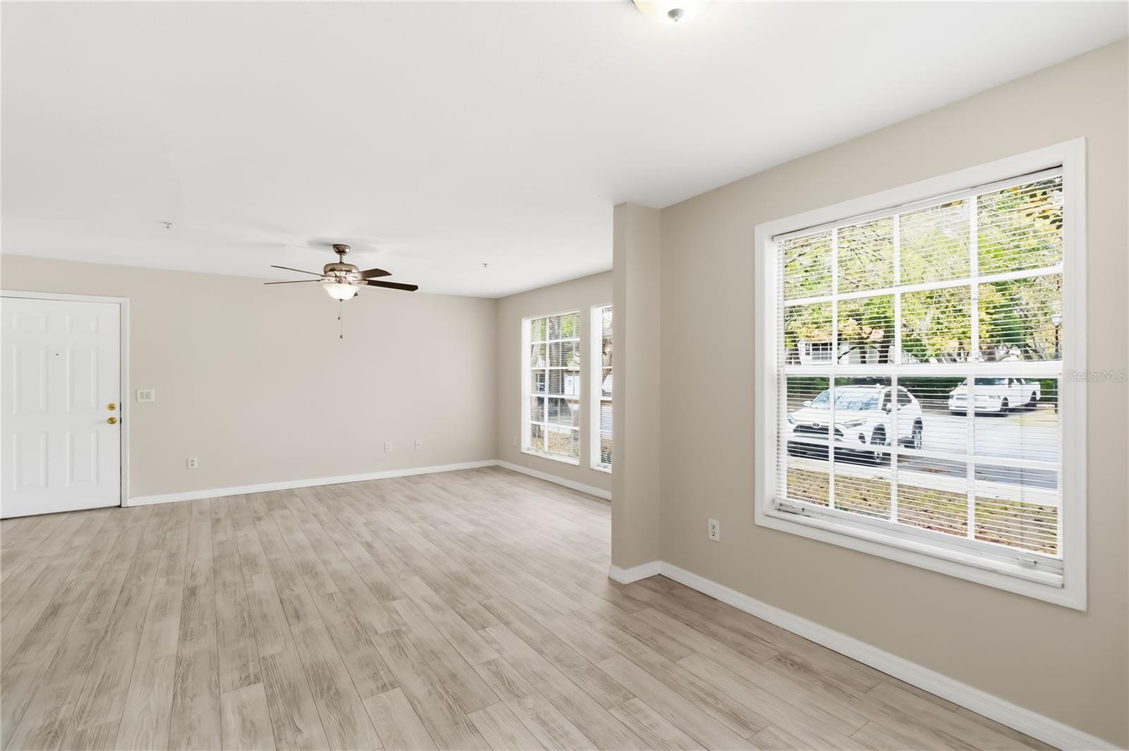 HUNTERS CHASE CONDO PH 1 - Residential