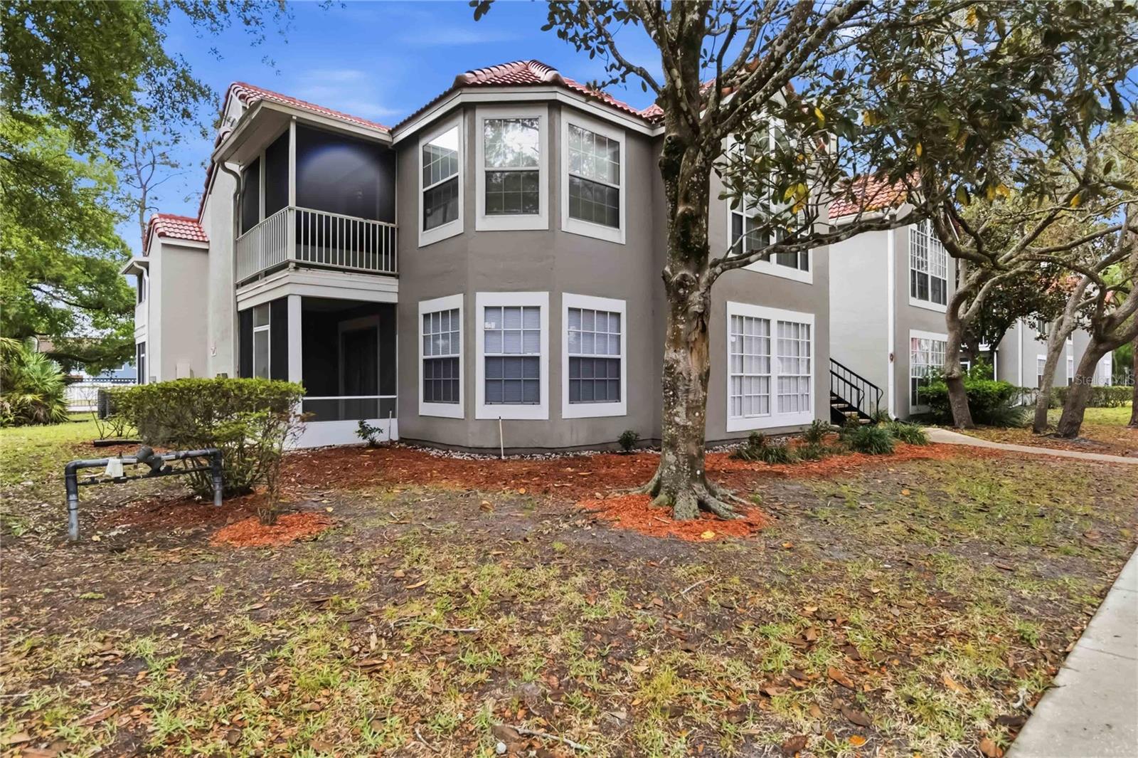 HUNTERS CHASE CONDO PH 1 - Residential