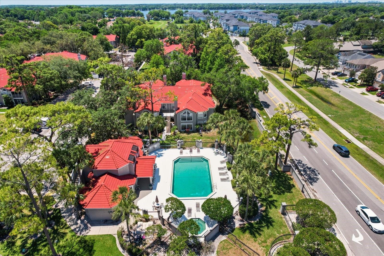 HUNTERS CHASE CONDO PH 1 - Residential