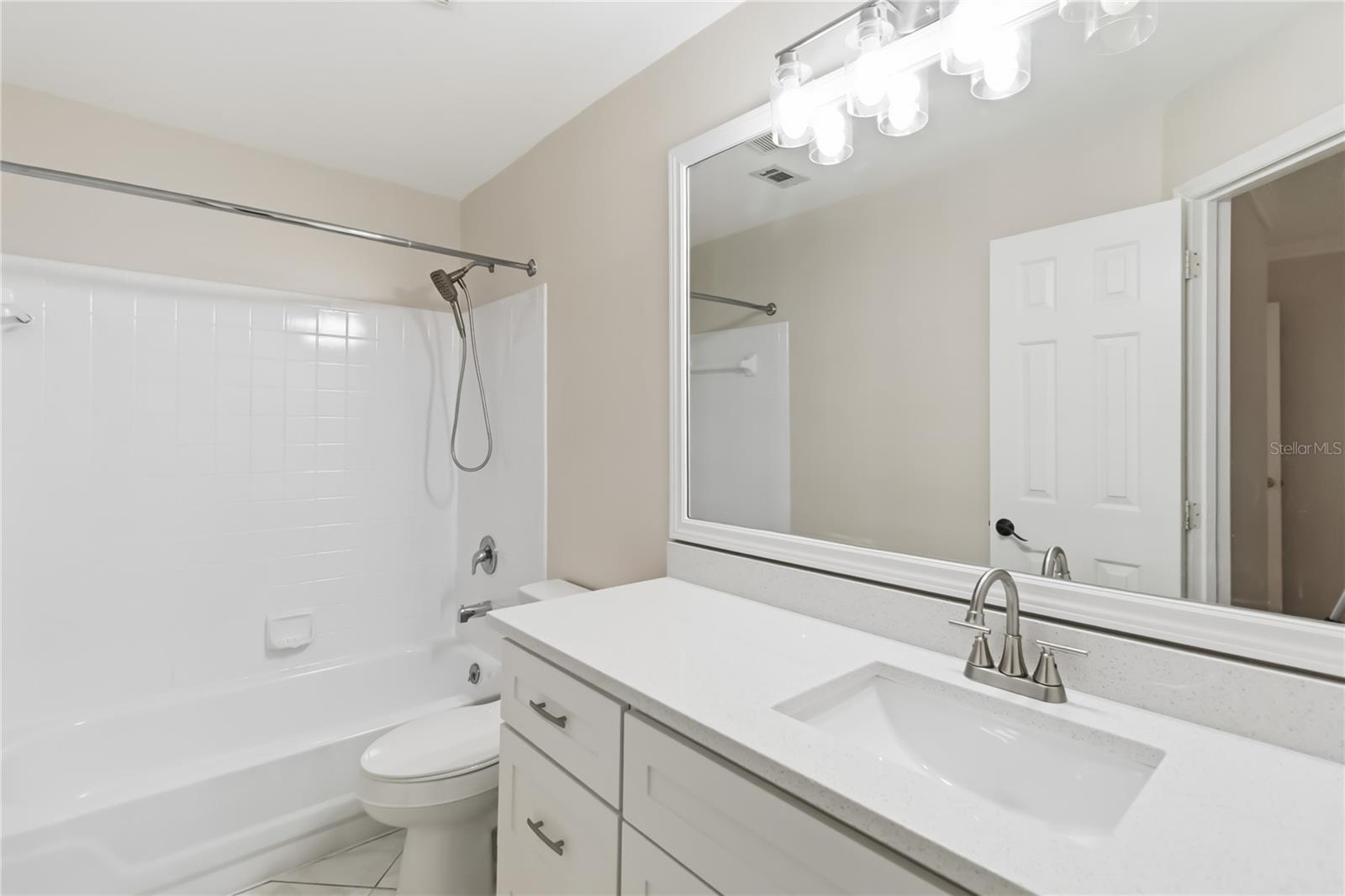 HUNTERS CHASE CONDO PH 1 - Residential