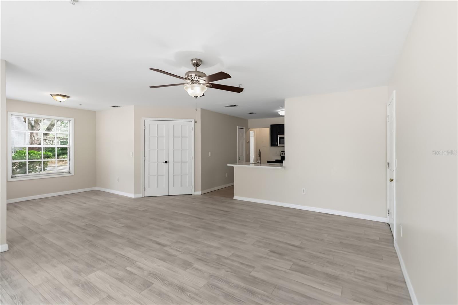 HUNTERS CHASE CONDO PH 1 - Residential