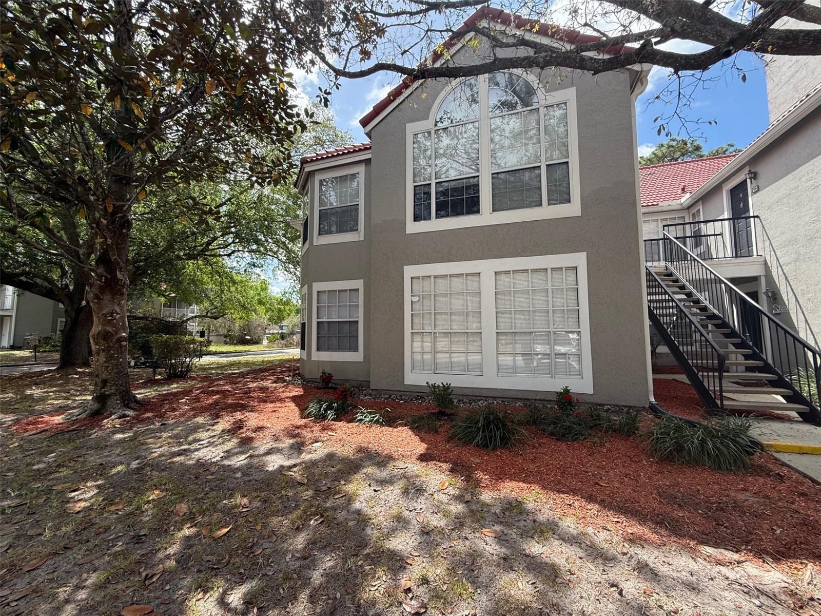 995 NORTHERN DANCER WAY 105