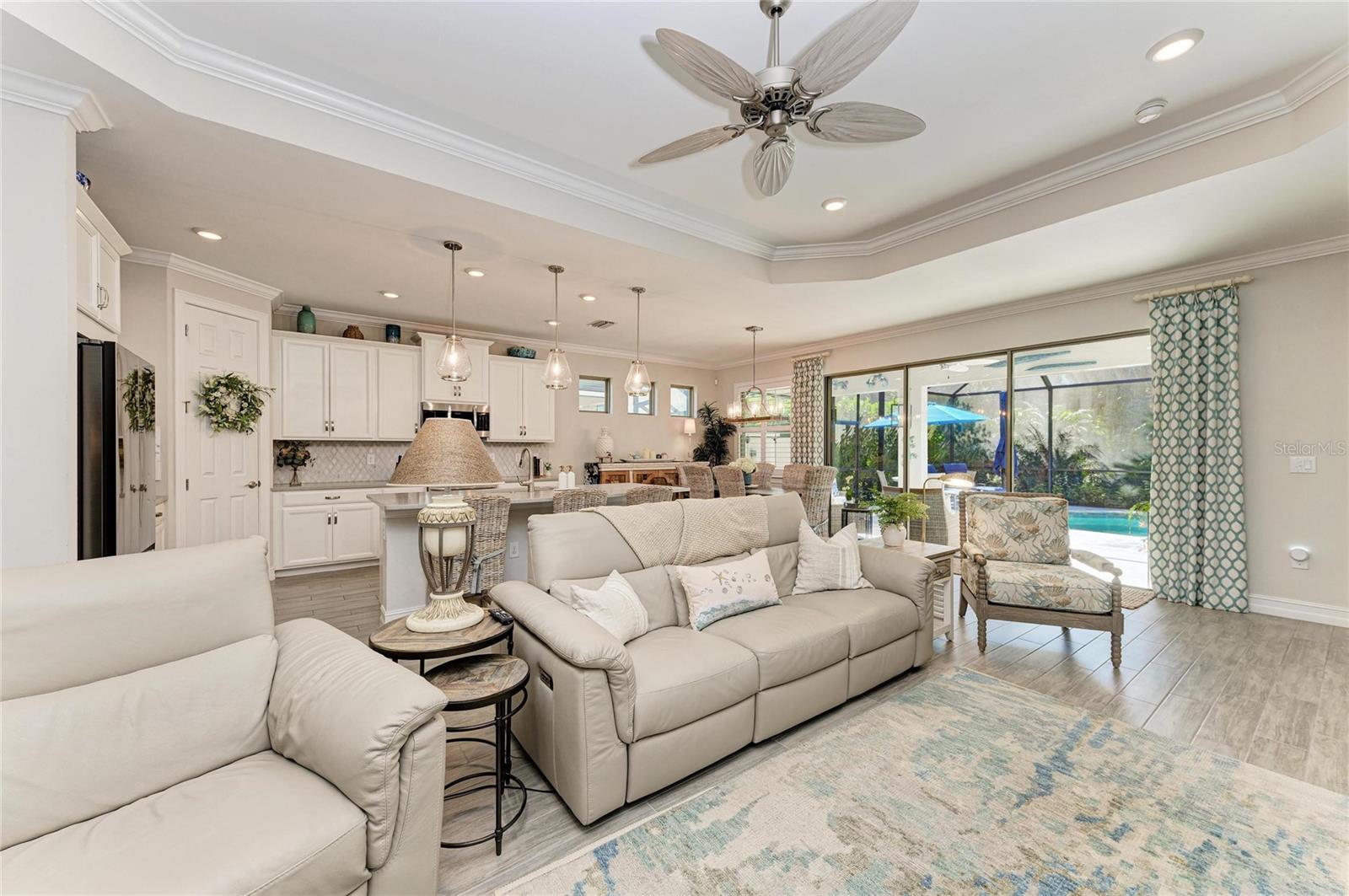 TOSCANA ISLES - Residential