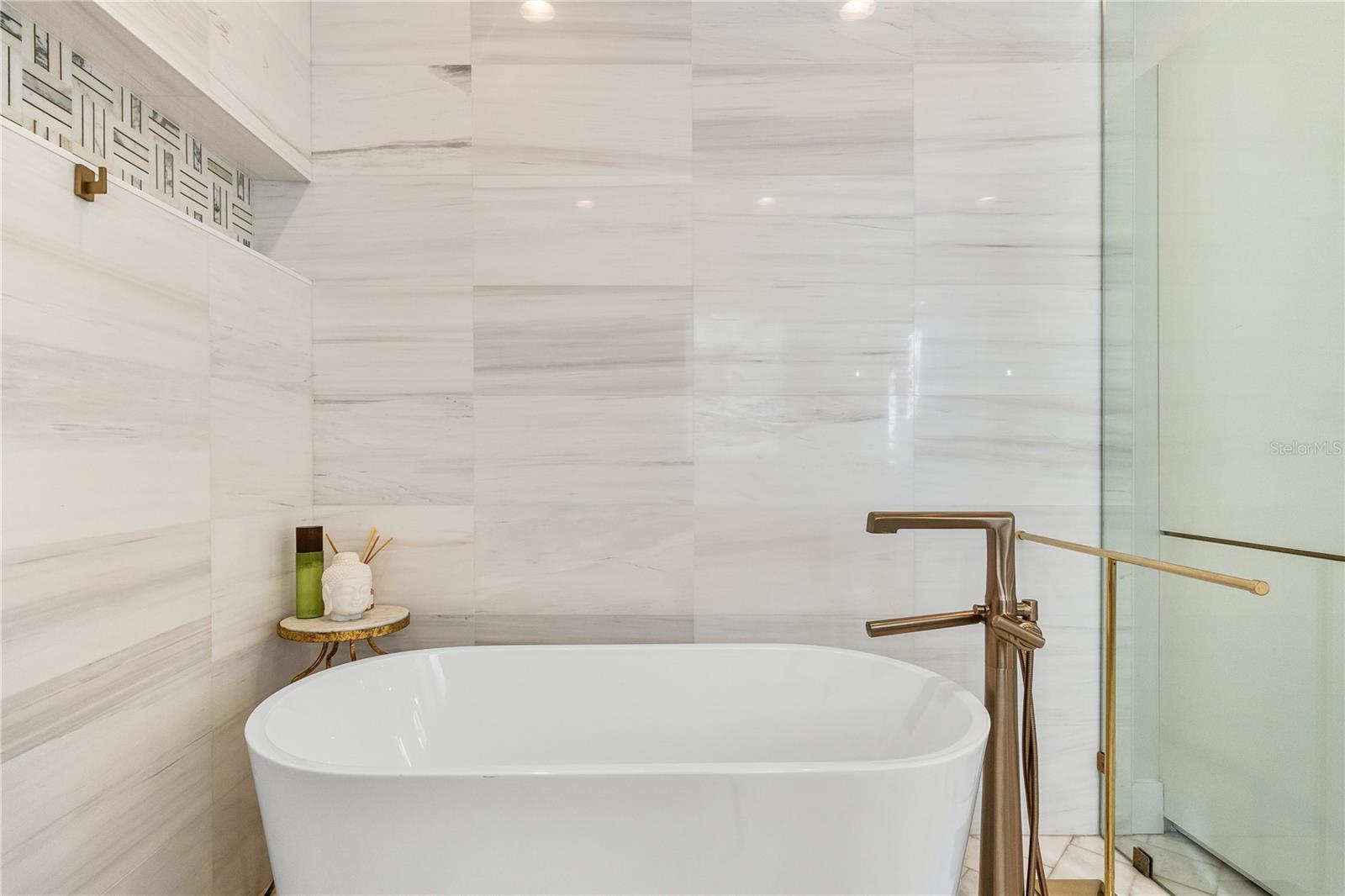 SIESTA COVE SUB - Residential