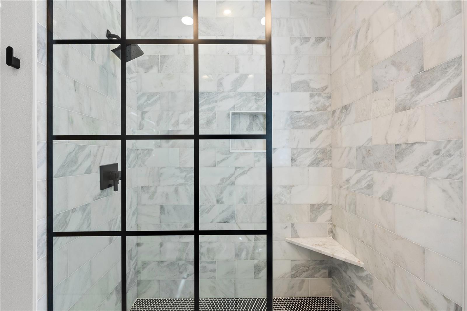 SIESTA COVE SUB - Residential