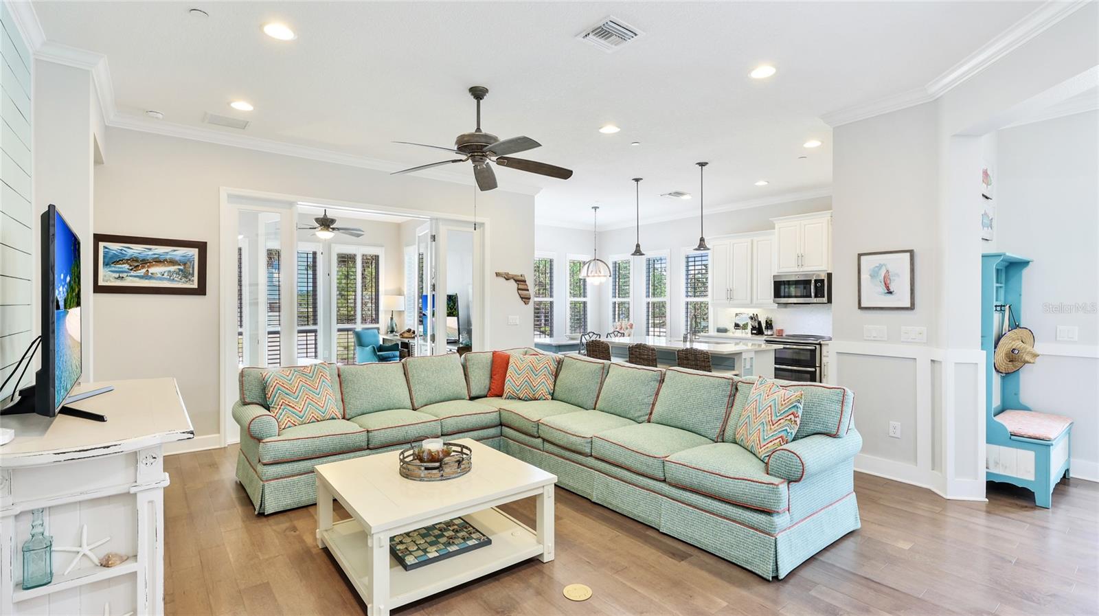 EDGEWATER WALK II ON HARBOUR IS 2,4,8-11 - Residential