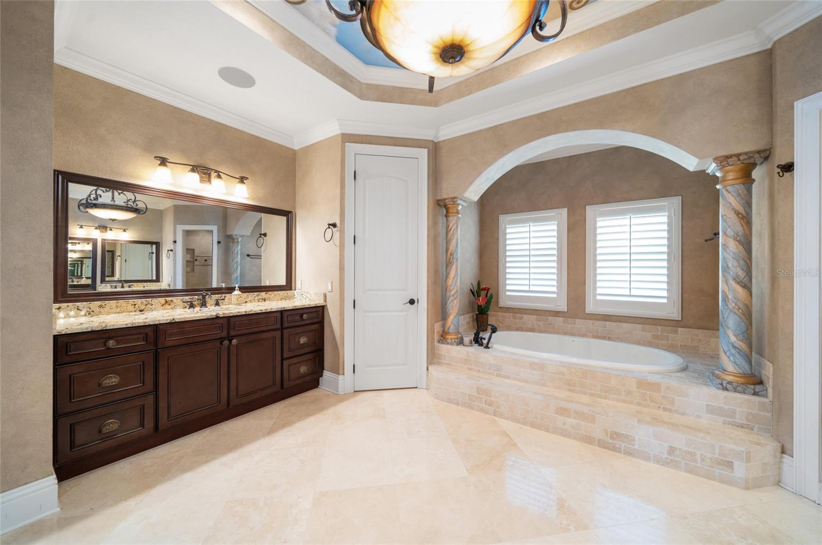 BAY VISTA - Residential