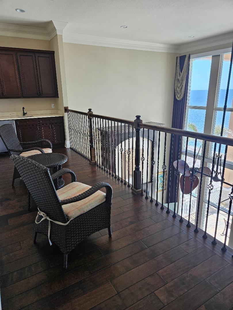 BAY VISTA - Residential