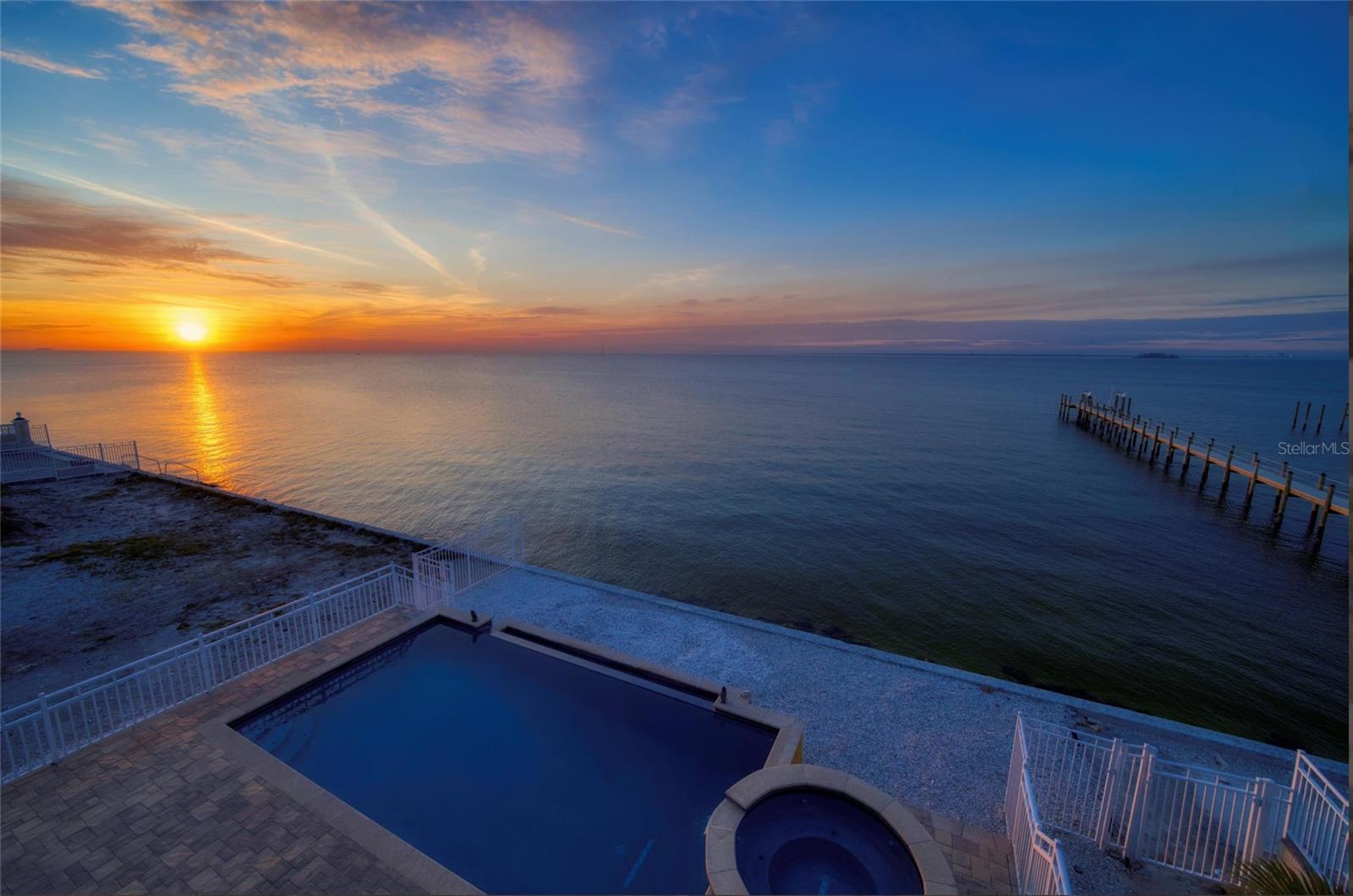 BAY VISTA - Residential