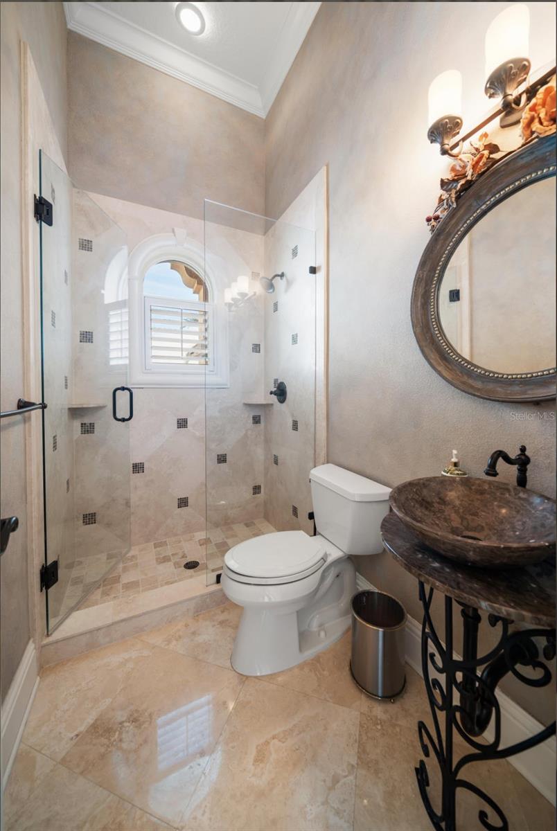 BAY VISTA - Residential