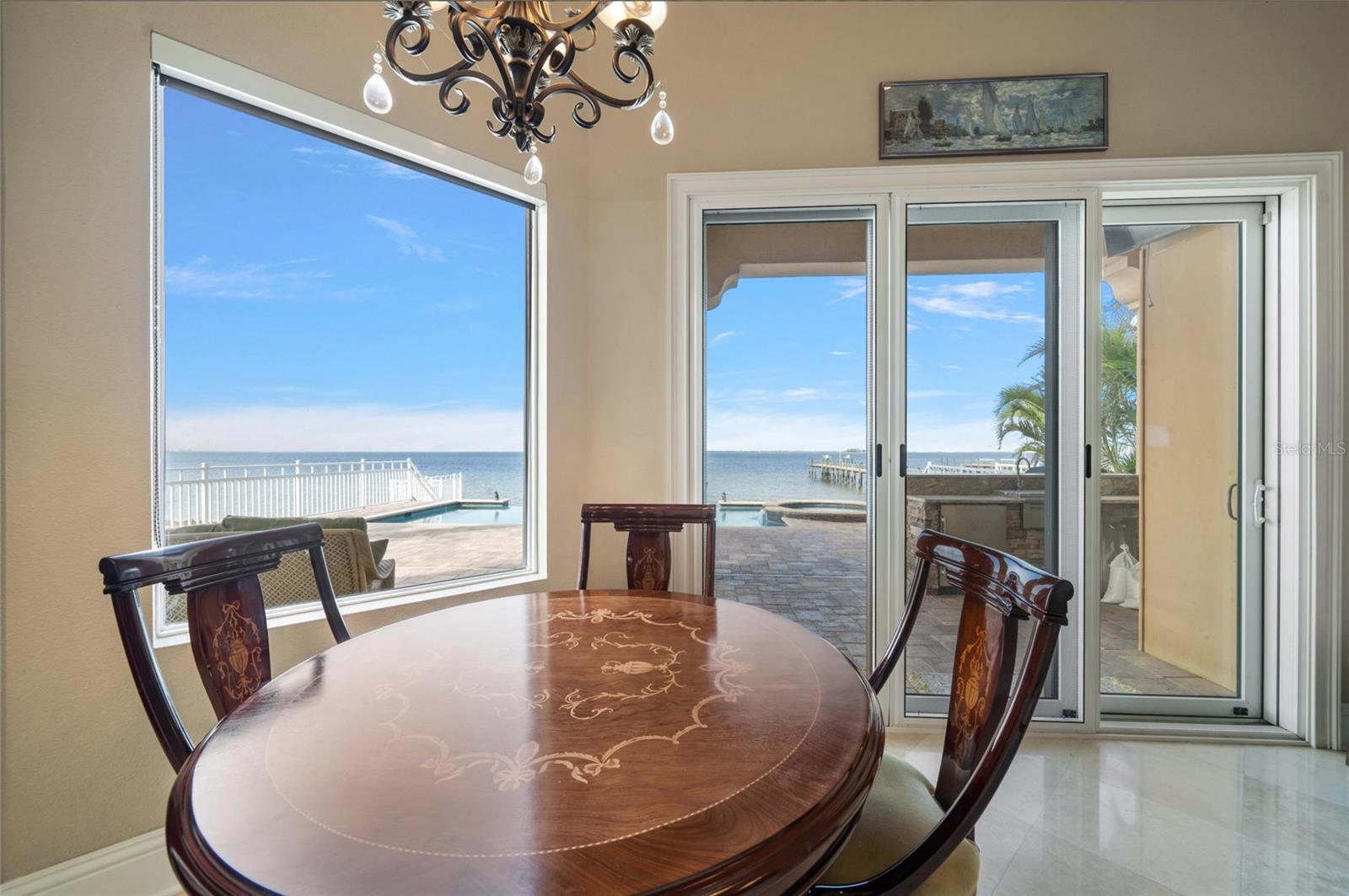 BAY VISTA - Residential