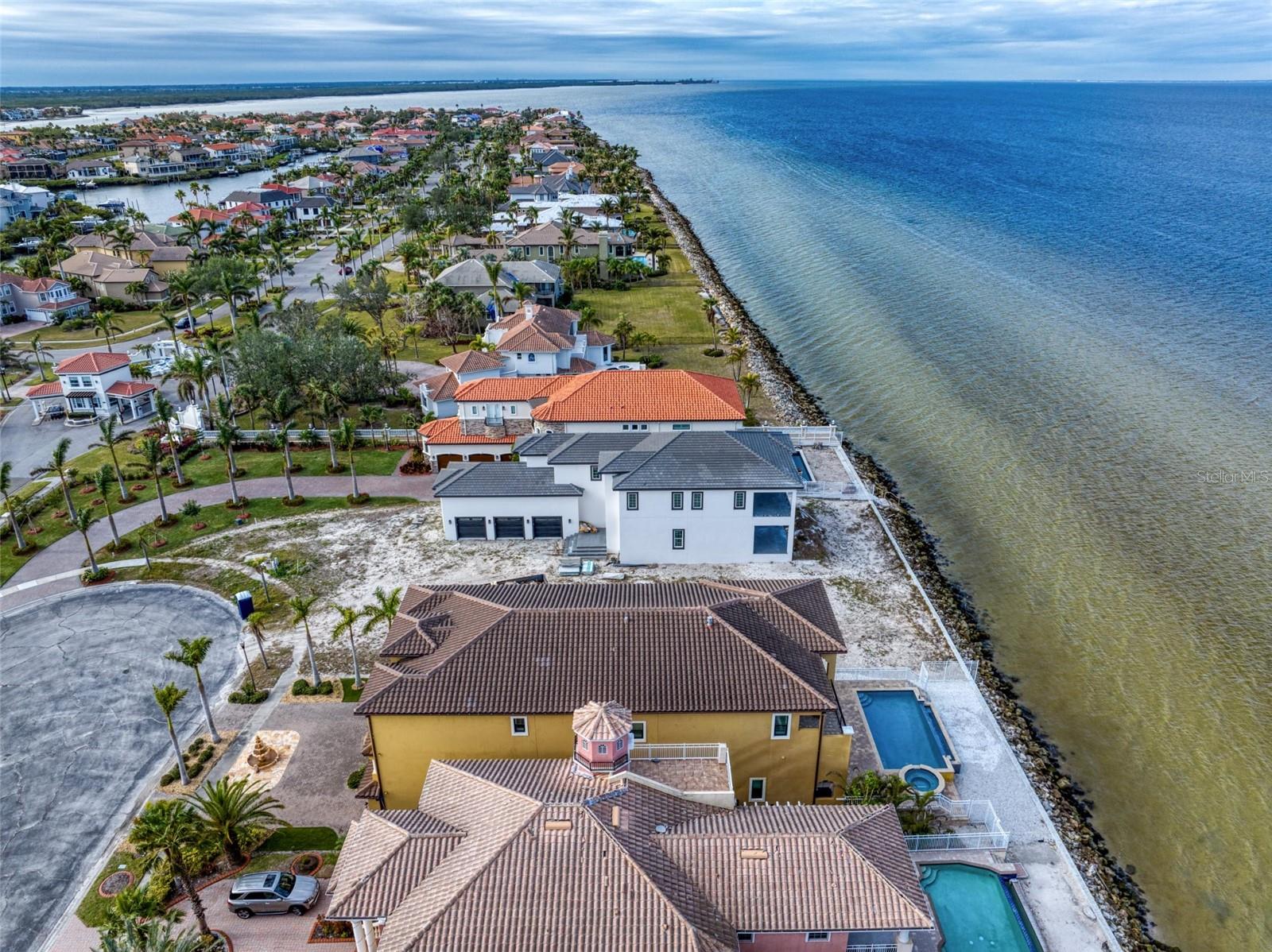 BAY VISTA - Residential