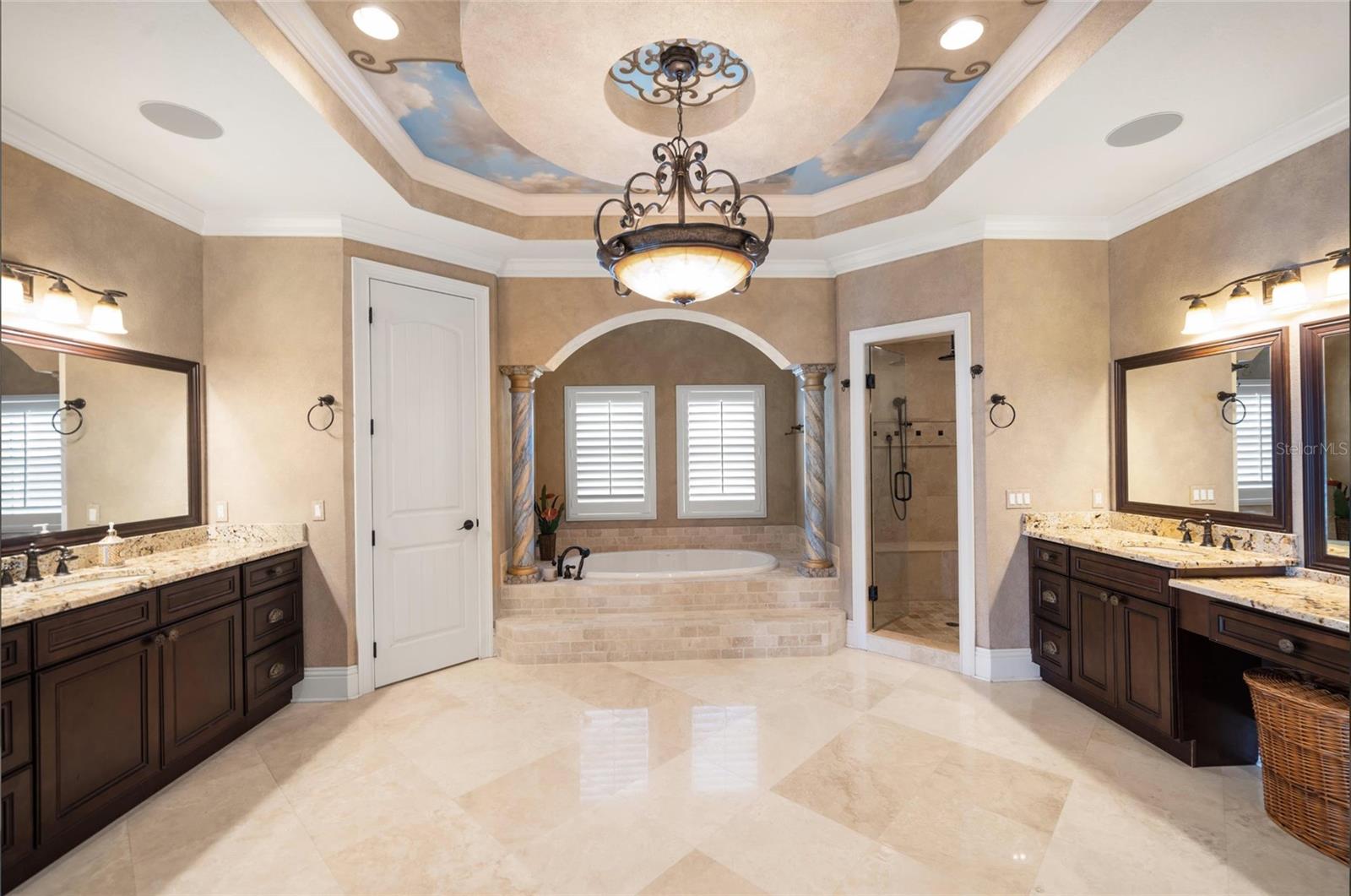 BAY VISTA - Residential