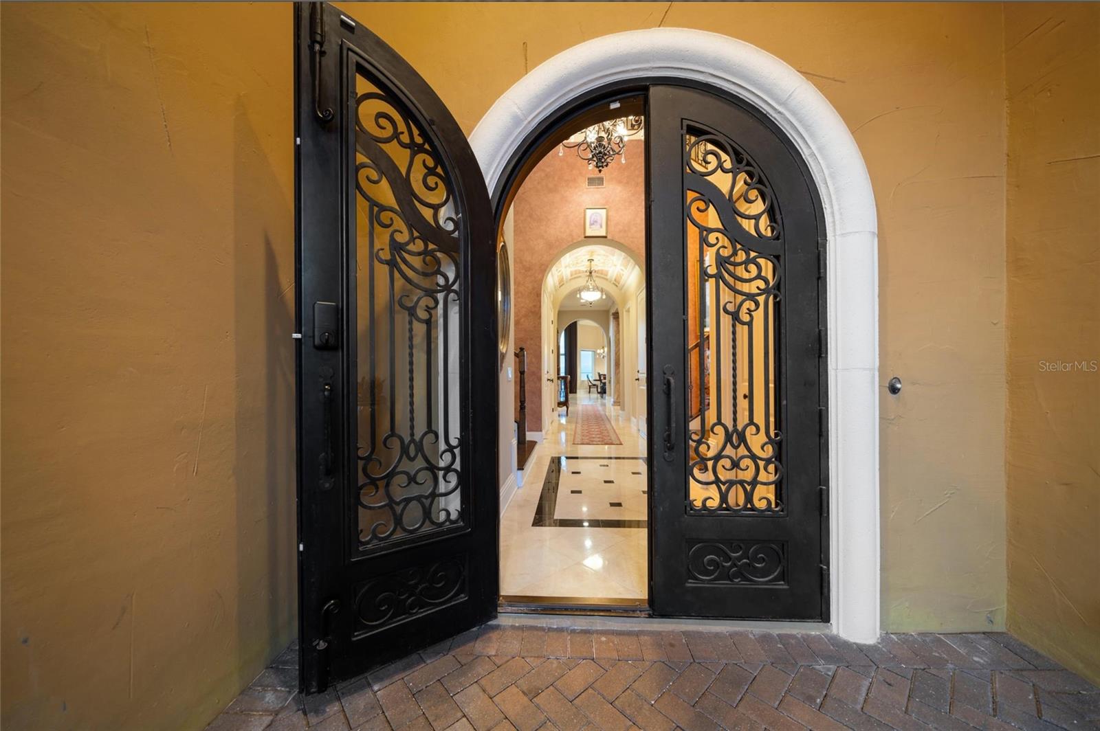 BAY VISTA - Residential