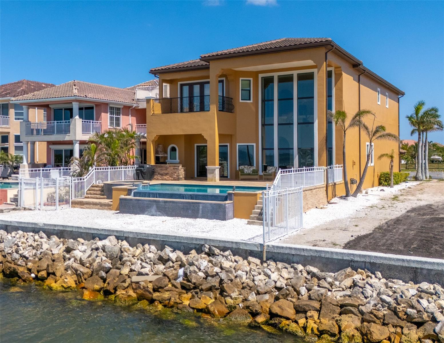 BAY VISTA - Residential