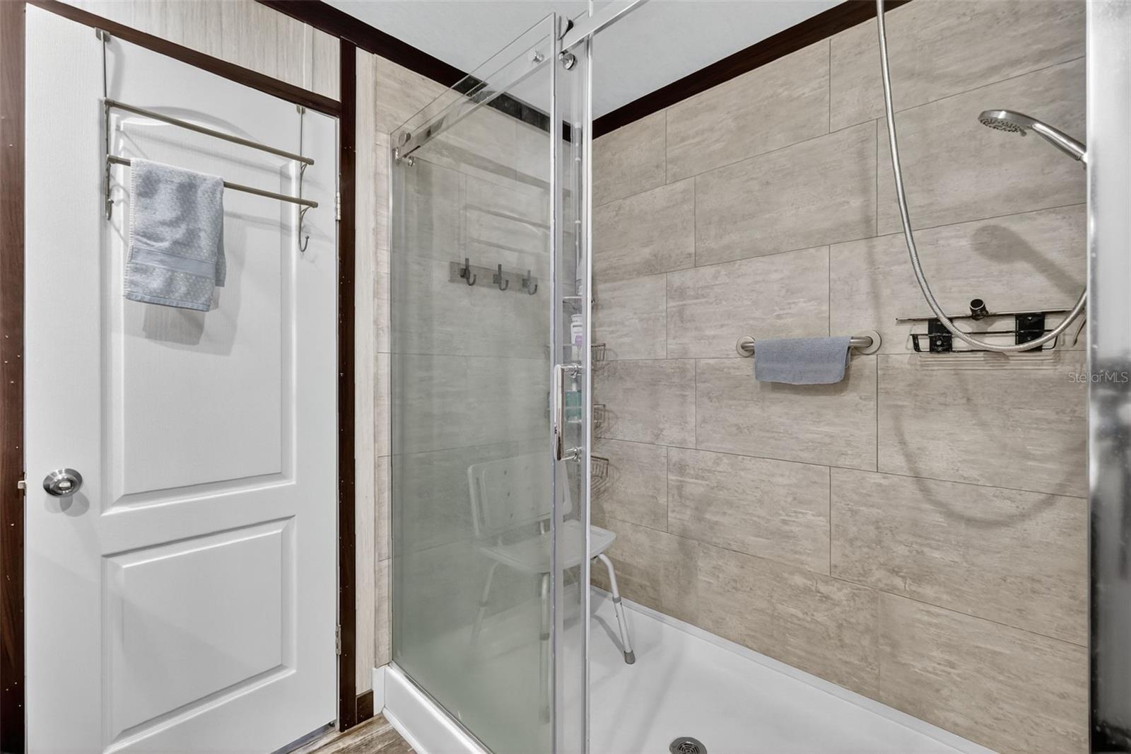 BREEZEWOOD ESTATE - Residential