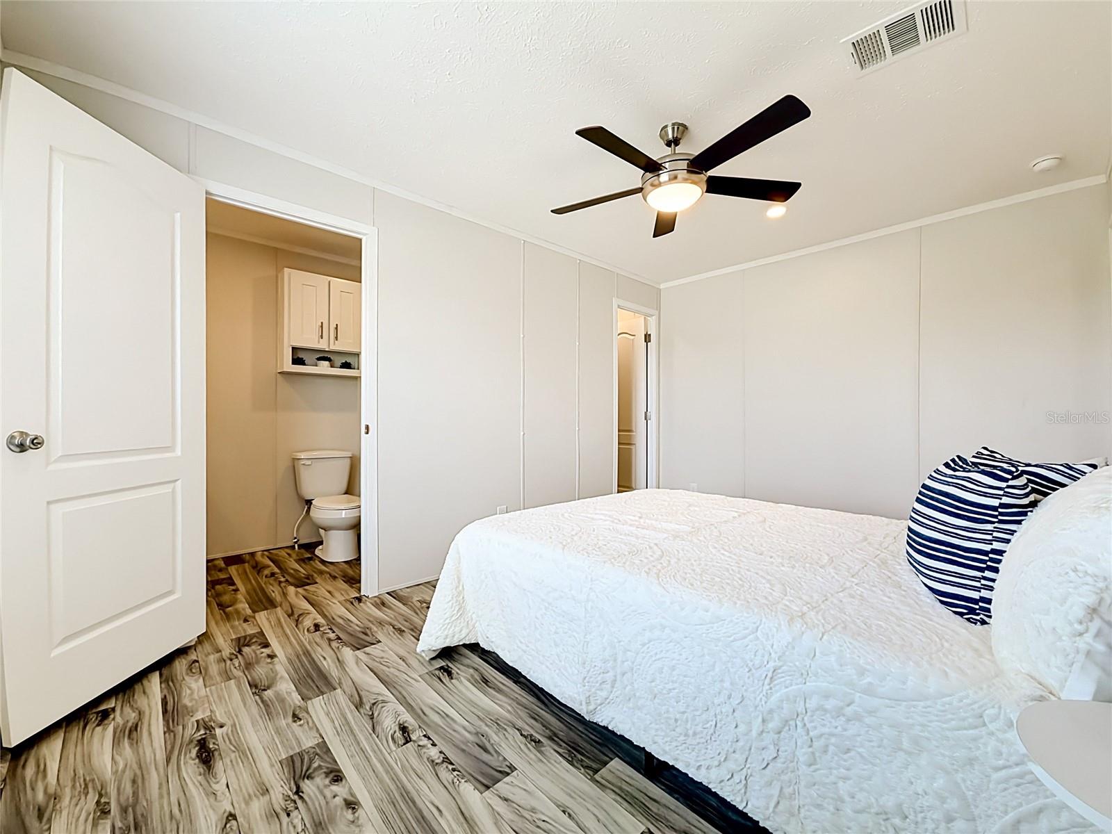 HOLIDAY MOB ESTATES 2ND ADD - Residential
