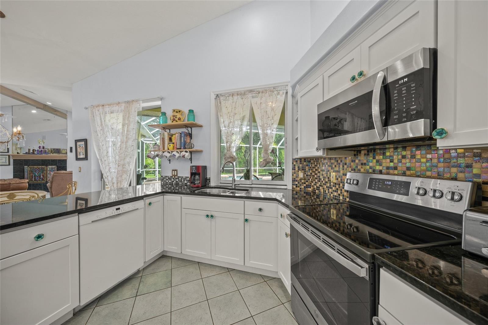 MISTY CREEK - Residential