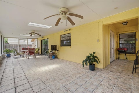 15806 Pennington Road, Tampa, FL 33624