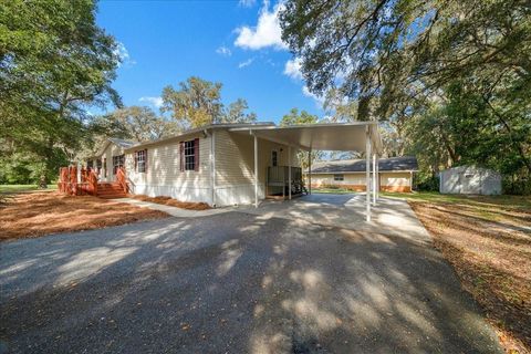 Tiny photo for 19189 SW 29th Street, Dunnellon, FL 34432 (MLS # OM713613)