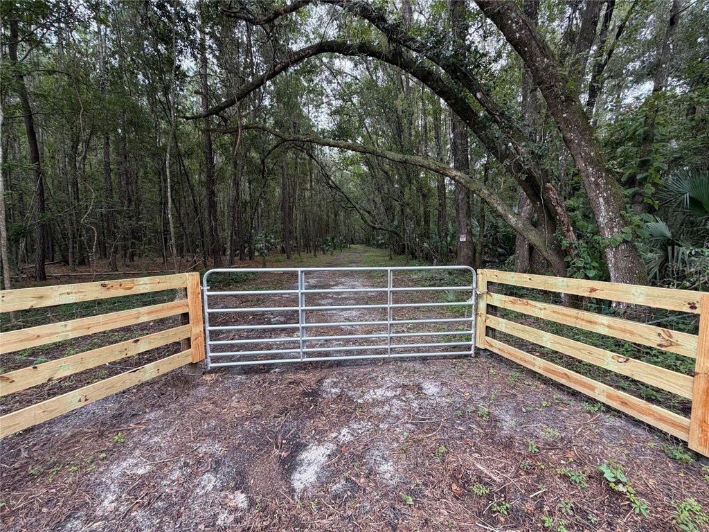 Photo of Tbd NW 160th St, Reddick, FL 32686 (MLS # OM732824)