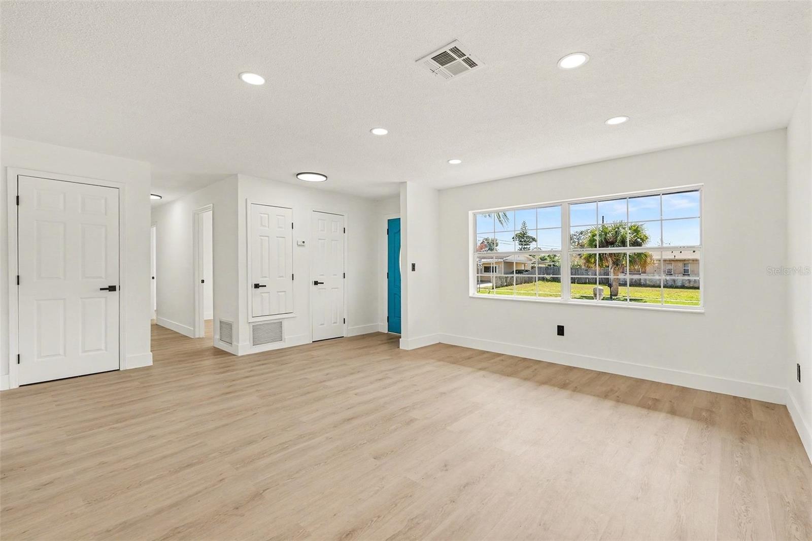 WESTWOOD VILLAS 6TH ADD - Residential