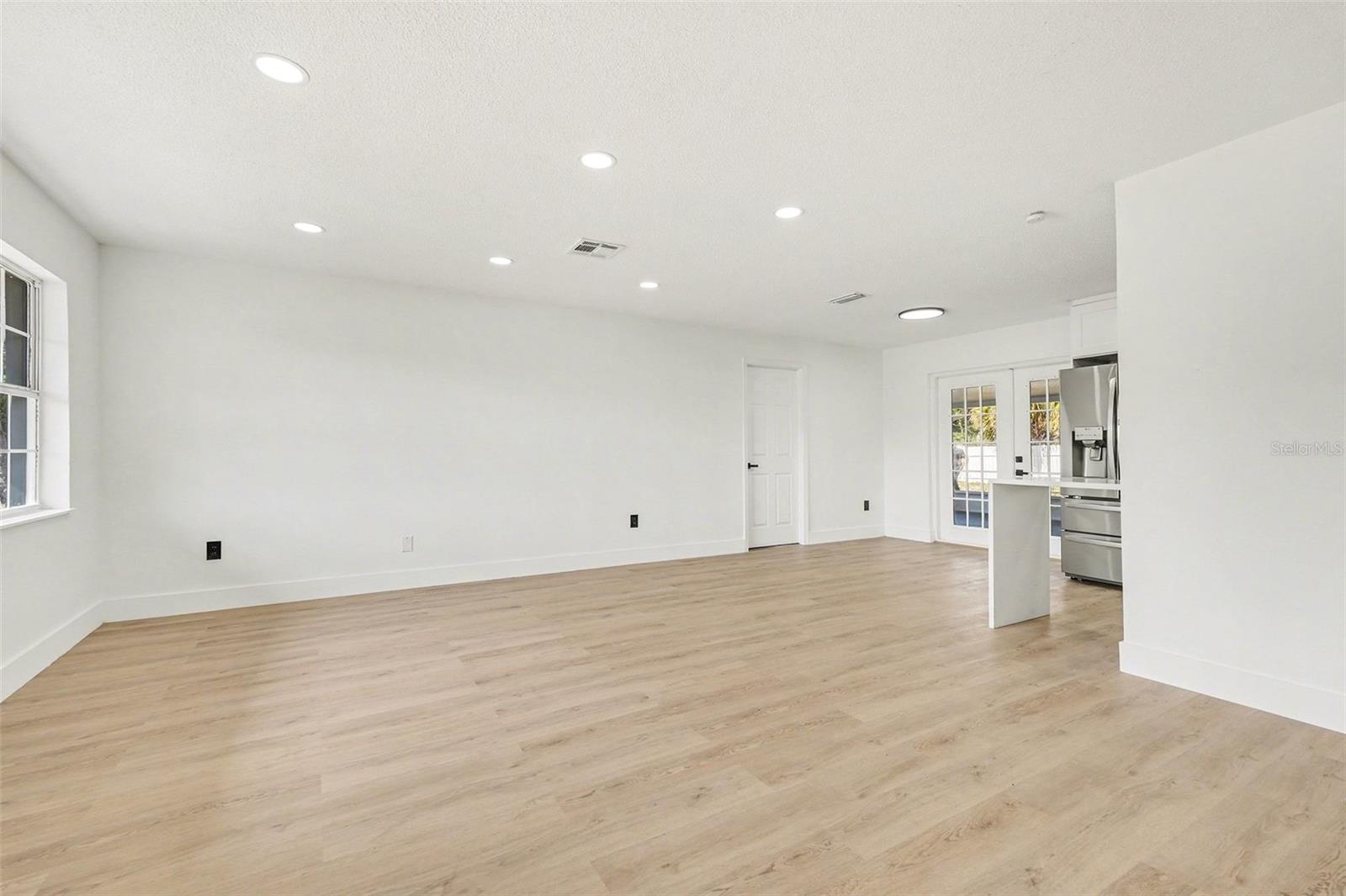 WESTWOOD VILLAS 6TH ADD - Residential