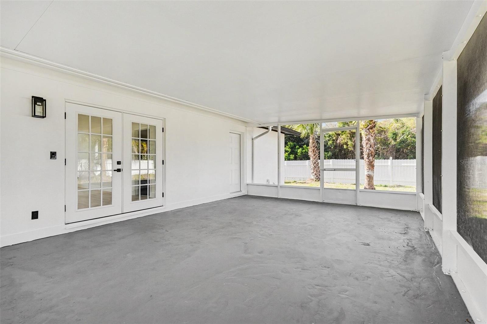 WESTWOOD VILLAS 6TH ADD - Residential