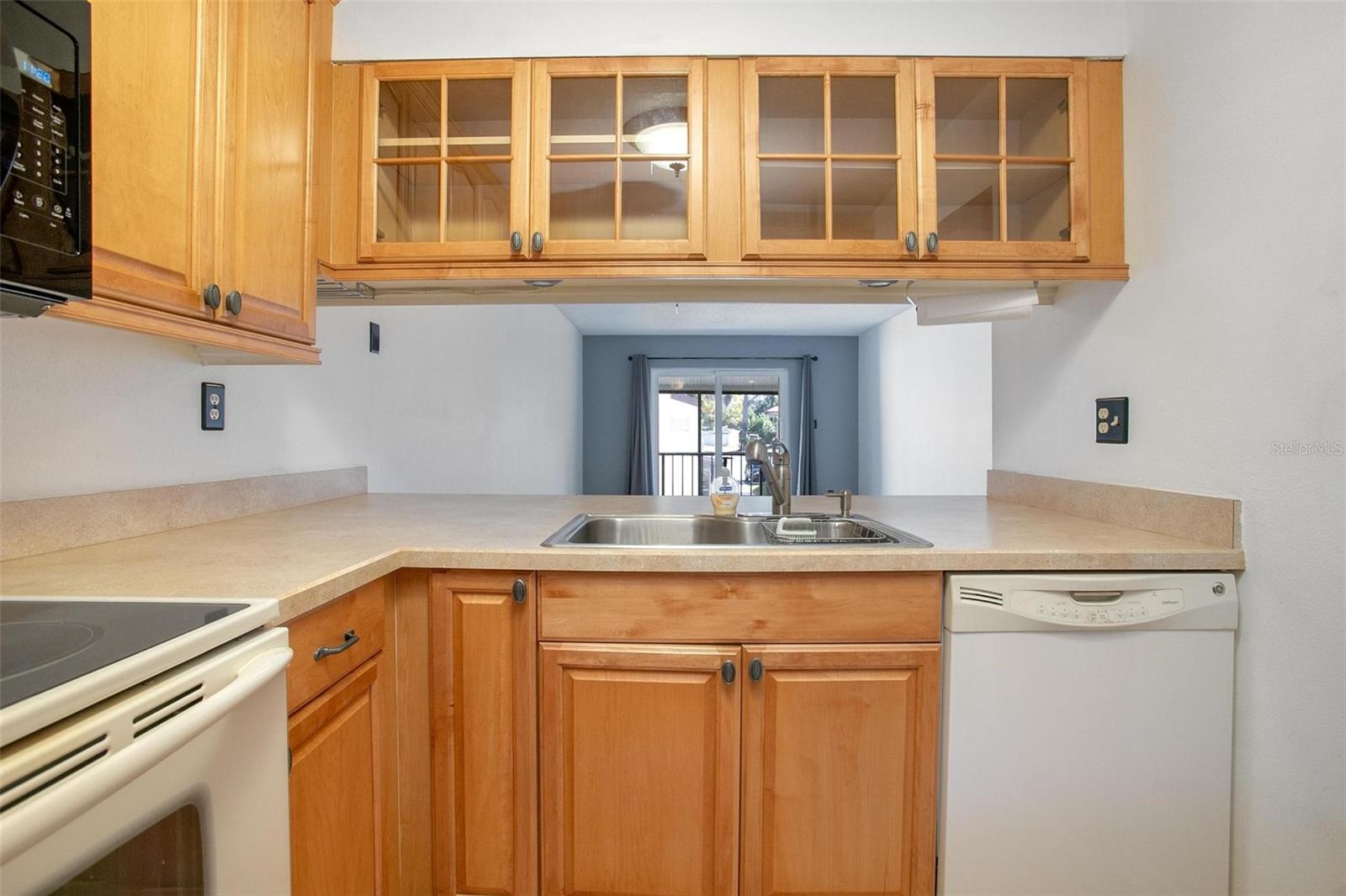 100 E KENTUCKY AVENUE K106