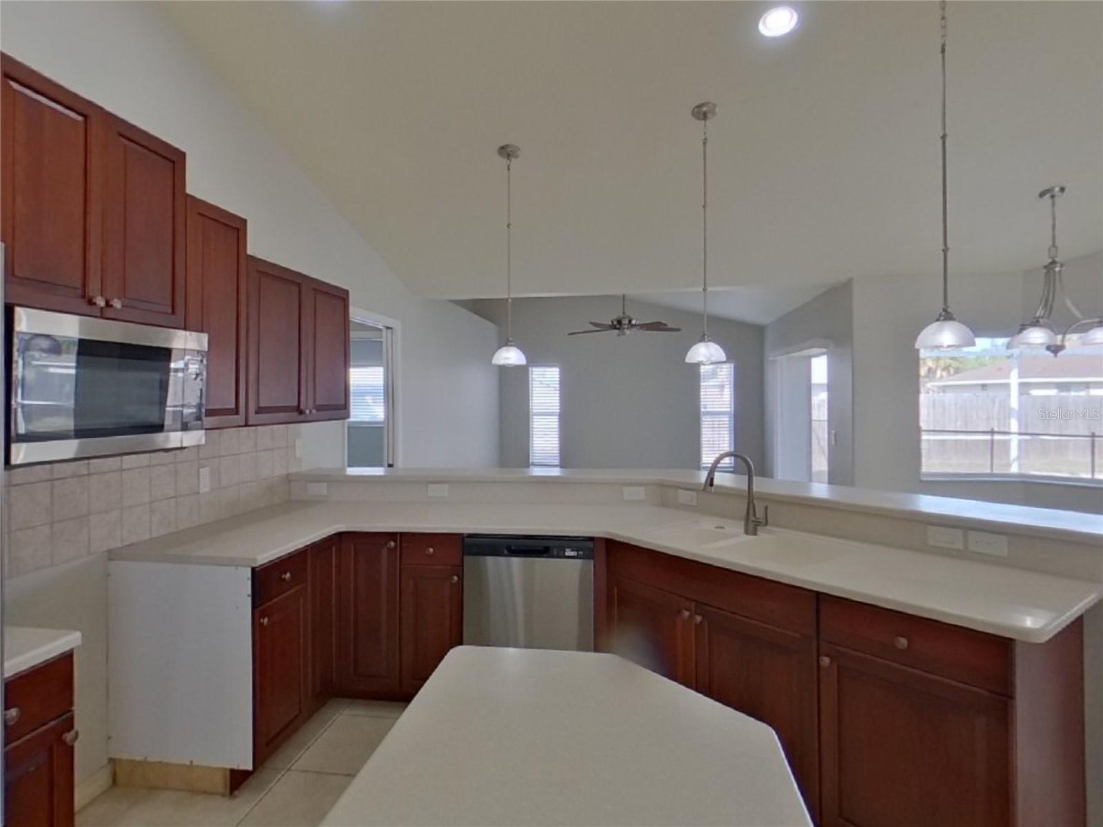 PORT CHARLOTTE SUB 10 - Residential Lease