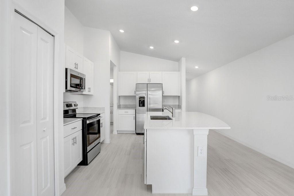 MIRADA PRCL 6 - Residential Lease