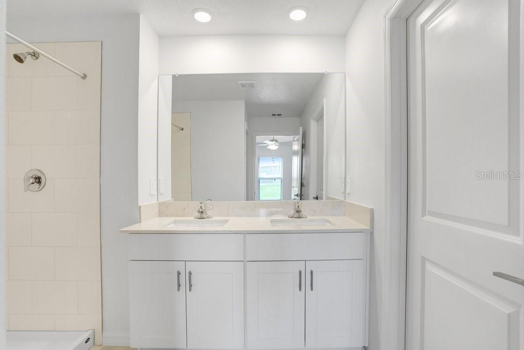 MIRADA PRCL 6 - Residential Lease